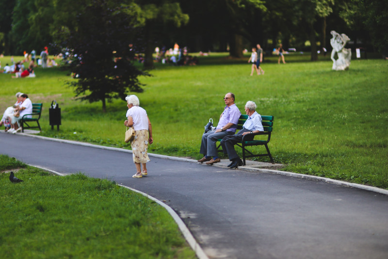 action-adult-bench-6054-via-sitapix-com.jpg