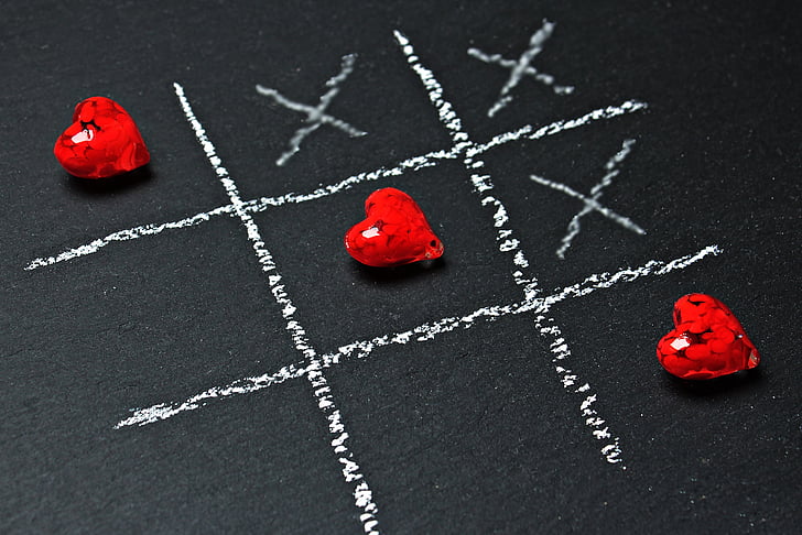 tic-tac-toe-love-heart-play-preview.jpg